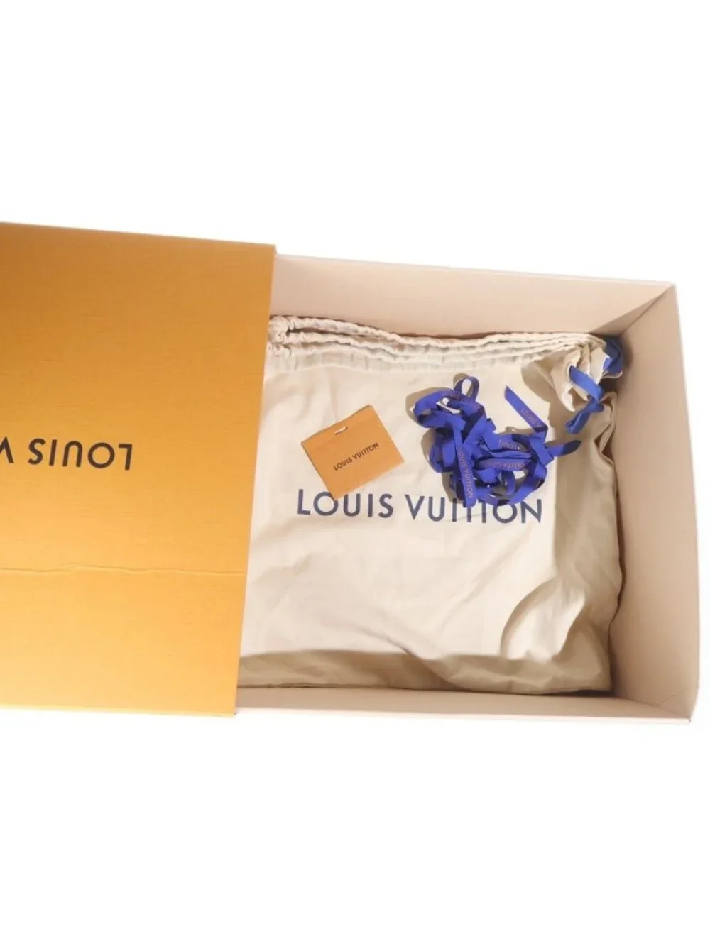 Louis Vuitton Rivoli Line Low Cut Sneakers Monogram White 1 Aari